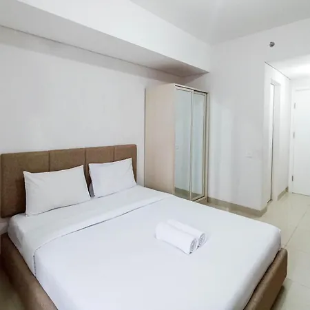 Modern Look And Comfortable Studio Barsa City Apartment By Travelio